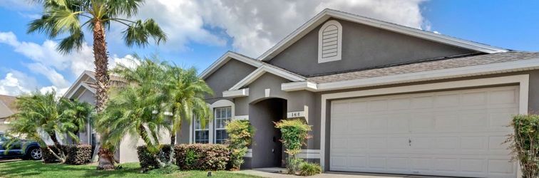 Others Screened Pool and Fully Equipped Kitchen - Charming Family Retreat