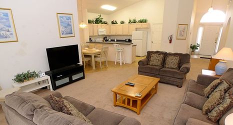 Others 2 Private Pool and Games Room for Entertainment - Stunning Family Retreat