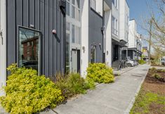 Others 4 Charming Studio with Private Entrance and Fast Wi-Fi - Cozy Retreat