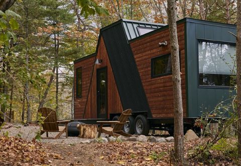 Khác All-Inclusive Culinary Experience and Cozy Tiny Houses - Charming Nature Retreat