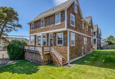 Others 2 Cozy Gathering Space and Sparkling Amenities - Charming Seaside Haven