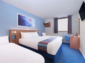 Others 4 Travelodge Medway M2