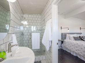 Others 4 Pool, Hot Tub and Covered Patio Retreat - Stunning Private Oasis