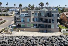 その他 2 Private Balcony and Gated Community Access - Elegant Coastal Escape