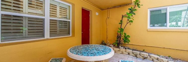 Others Spacious Condo with Pool and Shuffleboard - Charming Beach Retreat