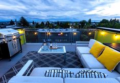 Others 3 Stunning Rooftop Patio and Smart Home Features - Elegant Townhome Escape