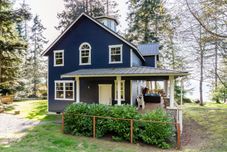 Others Breathtaking Views and Modern Kitchen - Exquisite Waterfront Retreat