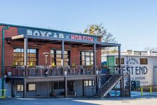 其他 Contemporary Comfort and City Convenience - Stylish Modern Haven