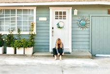 其他 Charming Backyard Oasis with Fire Pit and Boho Vibes - Cozy Retreat