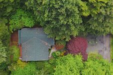 Others Tranquil Cabin Near Serene Beaches and Forests - Stunning Secluded Retreat