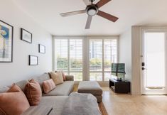 其他 6 Private Ocean-View Balcony and Pool Access - Enchanting Coastal Retreat