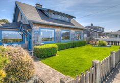 其他 3 Charming Historic Boathouse with Ocean Views - Inviting Coastal Retreat