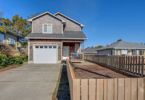 其他 Spacious Great Room and Family Fun Amenities - Inviting Coastal Haven