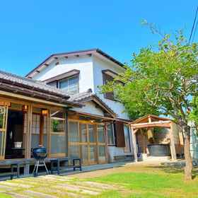 Logo 1 이로리안, 우라야스시 호텔