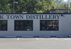 Others 6 Stylish Space and Historic Charm - Captivating Downtown Retreat