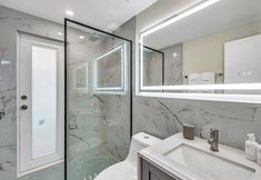 其他 5 Waterfront Tranquility and Heated Pool - Serene Midcentury Retreat