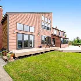 Logo 1 Mountain & Valley View Home with Private Hot Tub, Large Deck, 2 Gas Fireplaces, Hotel Washington