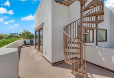 Others 4 Rooftop Deck with Panoramic Ocean Views - Stunning Coastal Haven