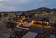 其他 Breathtaking Mountain Views and Golf Access - Stunning Ranch Retreat