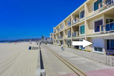 Others Oceanfront Patio and BBQ Access - Stunning Beachfront Retreat