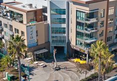 อื่นๆ 4 Private Balcony and Beach Equipment Included - Stylish Coastal Retreat