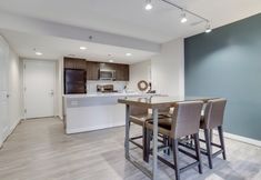 Others 3 Modern Amenities Haven - Elevator, Gym, Pool, Wifi, Balcony