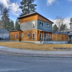 Logo 1 Private Hot Tub and Gourmet Kitchen - Modern Oasis, Deschutes County Hotels