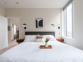 Others 2BR | Gym, Rooftop, Pool | Bellevue | Sophari A