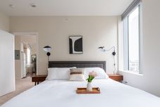 Others 2BR | Gym, Rooftop, Pool | Bellevue | Sophari A