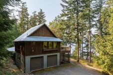 Khác Stunning Waterfront Retreat with Hot Tub and Stone Fireplace - Enchanting Escape