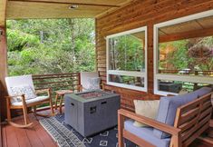 Others 5 Tranquil Cabin Near Serene Beaches and Forests - Stunning Secluded Retreat