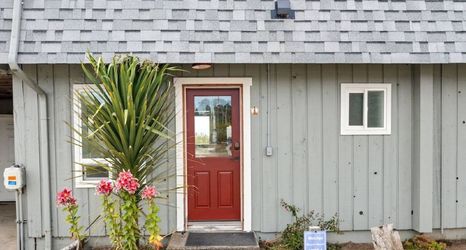 Others 2 Breathtaking Ocean Views and Private Deck - Charming Oceanfront Retreat