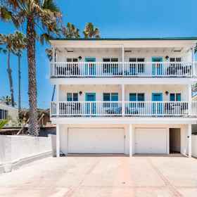Hotel Exterior 1 Ocean View Balcony and Vintage Fireplace - Charming Coastal Retreat, San Diego Hotels