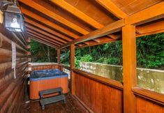 Others 3 Cozy Cabin with Hot Tub and Jetted Tub - Inviting Mountain Retreat