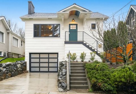 Others Stunning Dual Living Rooms and Chef's Kitchen - Cozy Elegant Escape