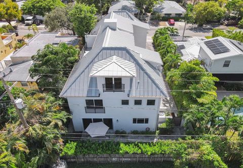 Others Breathtaking City Views and Spacious Living - Stunning Rooftop Escape