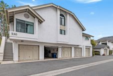 Others Stylish Condo with Community Pool and Spa - Charming Coastal Escape