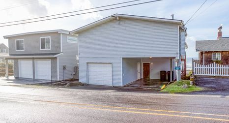 Lain-lain 2 Ocean View and Contemporary Comfort - Stunning Coastal Retreat