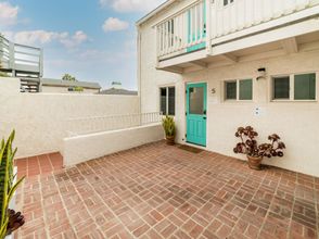 Lain-lain 4 Ocean View Balcony and Vintage Fireplace - Charming Coastal Retreat