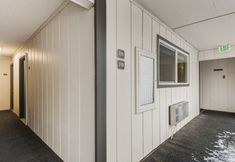 Lain-lain 2 Breathtaking River View and Cozy Fireplace - Stunning Getaway