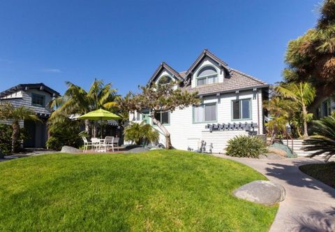 Lainnya Outdoor Pool and Hot Tub Access - Charming Coastal Retreat