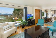 Others 5 Hot Tub and BBQ Surrounded by Nature - Charming Scenic Escape