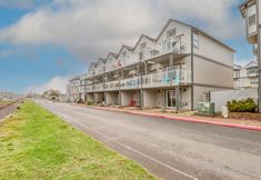 Others 5 Ocean View Balconies and Spacious Living - Charming Coastal Retreat