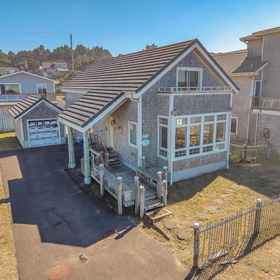 Hotel Exterior1Nautical Decor and Cozy Loft - Elegant Beach Retreat,德里夫特克里克廊桥飯店