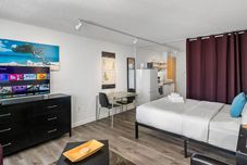 Others Studios On 25th by BCA Furnished Apartments Studio 10 J