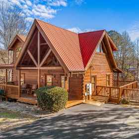 Logo 1 Hot Tub and Game Loft - Cozy Mountain Escape, Hotel The Island in Pigeon Forge