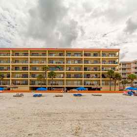 Hotel Exterior 1 Heated Pool and Incredible Beach Sunsets - Charming Coastal Retreat, 皮内拉斯县 酒店