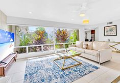 Others 6 Heated Pool and Dock Access Near Courtyard Garden - Stunning Getaway