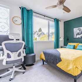 Logo 1 3BR | Rooftop, Family | West Seattle | Sophari, Khách sạn North SeaTac Park