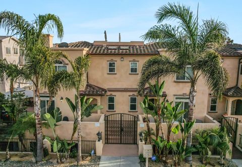 อื่นๆ Private Rooftop Patio with Bay Views - Elegant Coastal Retreat